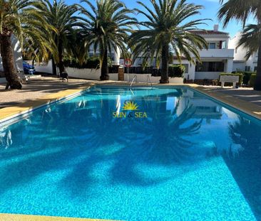 VILLA WITH 2 BEDROOMS IN LA NUCIA, ALICANTE - Photo 6