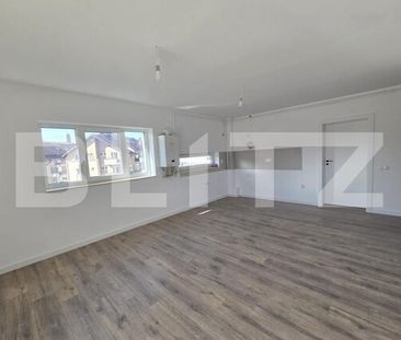 Apartament cu 3 camere, 70 mp, zona Porii - Photo 2