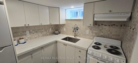 For Lease - 209 Saint Lucie Drive Unit# Basement, Toronto, Ontario - Photo 5