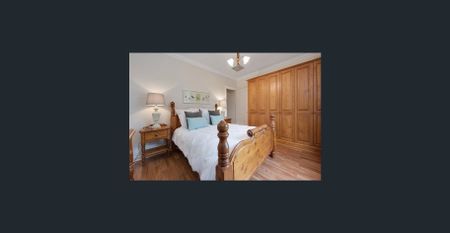 Stylish Family Home in Prime Rostrevor - Photo 5