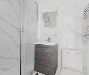 5 bedroom flat to rent - Photo 2