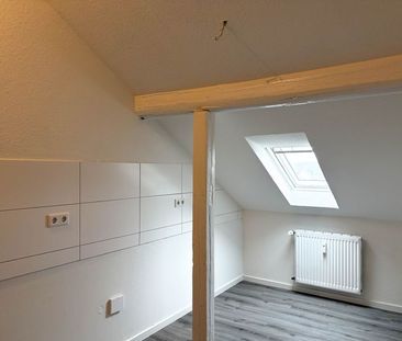 Außergewöhnlich Wohnen unterm Dach: Mietwohnung mit vier Zimmern in... - Foto 6