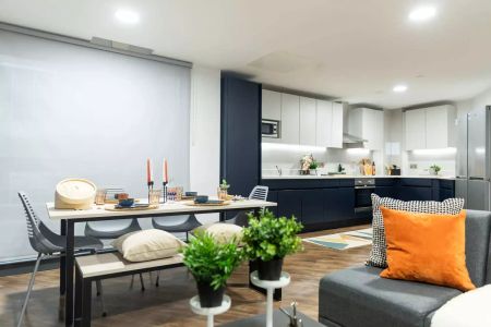 7 Bed En-suite - Photo 5