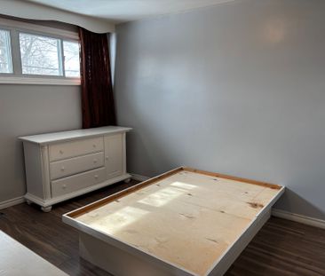 For Lease - 145 Tulloch Drive Unit# ( Main Floor ), Ajax, Ontario - Photo 5