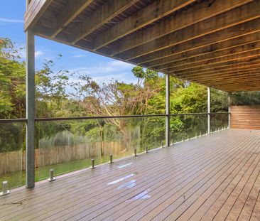 Spacious, Bright & Airy Family Home - Photo 5