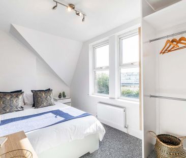 6 bedroom flat to rent - Photo 2