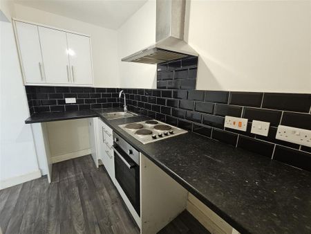 1 bedroom flat to rent - Photo 3