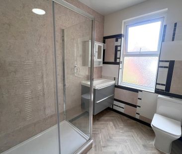 Kings Road, Fleet, Hampshire, GU51 - Photo 6