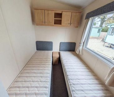 3 bedroom park home to rent - Photo 3