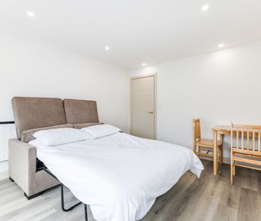 2 bedroom apartment to rent Mulgrave Road, Sutton, SM2 - Photo 2
