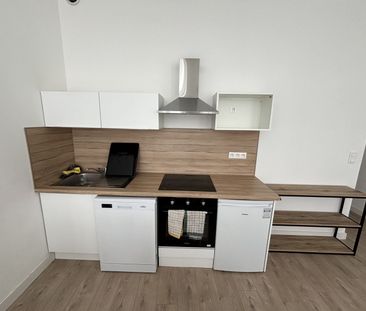 Location Appartement 2 pièces 41m² LILLE 59000 - Photo 5