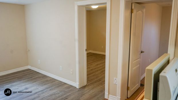 Lower Unit - Photo 1