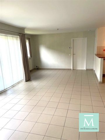 Rustig gelegen en verzorgd appartement met 2 slaapkamers en terras! - Foto 2