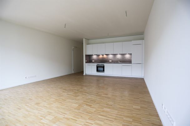 Wohnen im Herzen der Hauptstadt - mit Parkett, EBK, Smart living, Loggia & Balkon *2 NKM sparen* - Photo 1