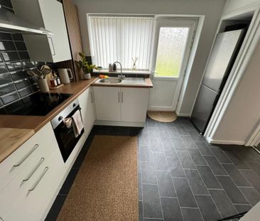 3 bedroom terraced house to rent - Photo 6