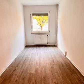 Familienfreundliche 4-Zimmerwohnung im Erdgeschoß! - Photo 1