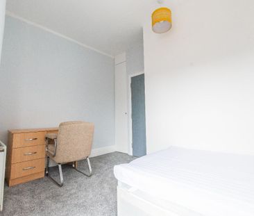 Adelaide Road, Kensington, Liverpool. - Photo 5