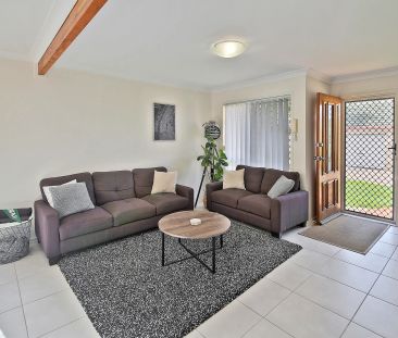 TOWNHOUSE IN SECURED COMPLEX&mldr; - Photo 1