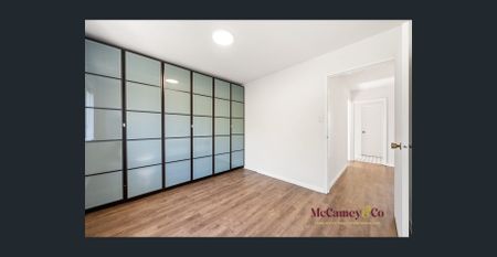 LEAFY OUTLOOK - Photo 4