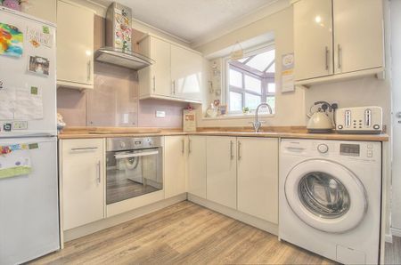 2 bedroom terraced house to rent - Photo 5