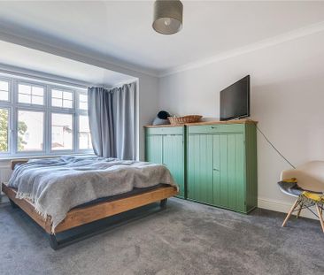 5 bedroom detached house to rent - Photo 2