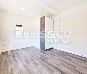3 bedroom apartment to rent - Photo 2