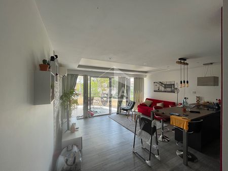 A LOUER - APPARTEMENT 2 PIECES MEUBLE, SECTEUR VAUGRENIER - Photo 2