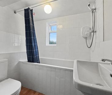 Moorend Road, Yardley Gobion, Towcester, NN12 - Photo 1