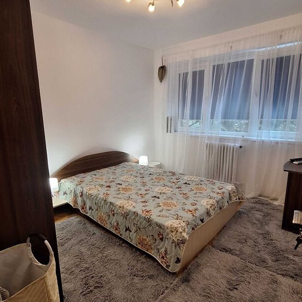 Crangasi inchiriere apartament cu 3 camere la 5 min pana la Metrou Crangasi - Photo 1