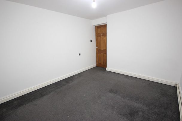 1 bed apartment to rent in Levington Drive, Oldham, OL8 - Photo 1