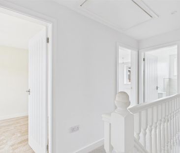 3 bedroom House To Let Total Size: 1206 SQ FT - Photo 4