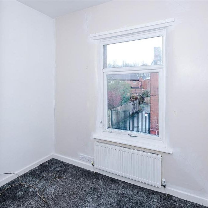 2 bedroom end of terrace house to rent - Photo 1