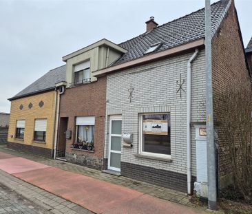 Interessant gelegen recent vernieuwde instapklare rijwoning met koer. - Photo 5