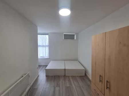 Studio Flat, High Level Drive, SE26 - Photo 2