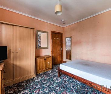 Doulbe Room | Cedars Road |, E15 - Photo 4