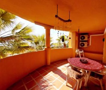 Apartment in the upper part of Calahonda with sea views – non-resid... - Photo 1