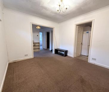 4 bedroom bungalow to rent - Photo 3