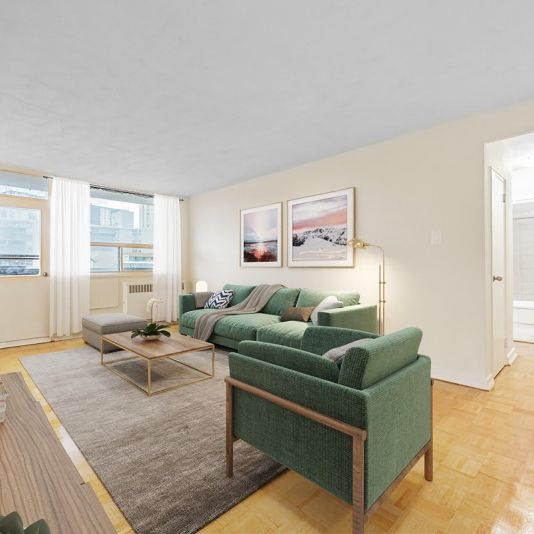 44 Thorncliffe Park Drive - Photo 1