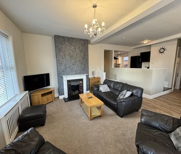 Acomb Road, Holgate - P10841 - Photo 2