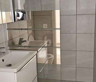 RÉNOVÉ À PROXIMITÉ DU CENTRE-VILLE - Foto 2