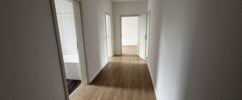 *** Charmante 2-Raum-Wohnung in zentraler Lage von Chemnitz zu vermieten *** - Foto 1