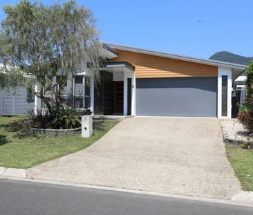 Modern Luxury - Ex Display Home - Full AC - Solar - Photo 1
