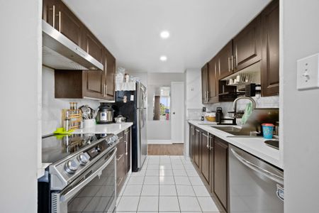 For Lease - 1 Rowntree Road Unit# 307, Toronto, Ontario - Photo 3