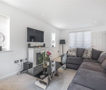 4 bedroom detached house to rent - Photo 6