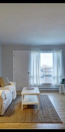 4 1/2 à Louer, Rue Rouleau - Photo 1