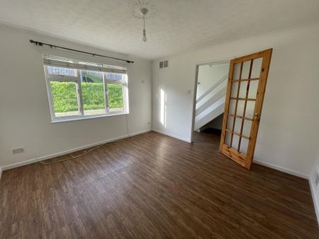 2 bedroom semi-detached house to rent - Photo 2