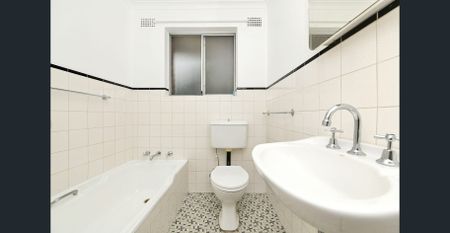 Modern Living in the Heart of Summer Hill - Photo 2