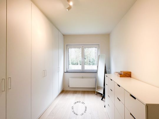 Rustig gelegen woning met 3 slaapkamers, dressing, bureau, tuin en garage - Photo 1