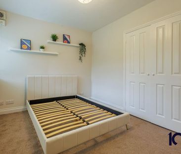 2 bedroom apartment to rent - Photo 5