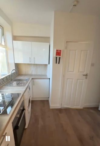 Studio Flat, Pinner Road, HA1 - Photo 4